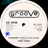 12 / BUNNY BROWN / STRAWBERRY LETTER 23